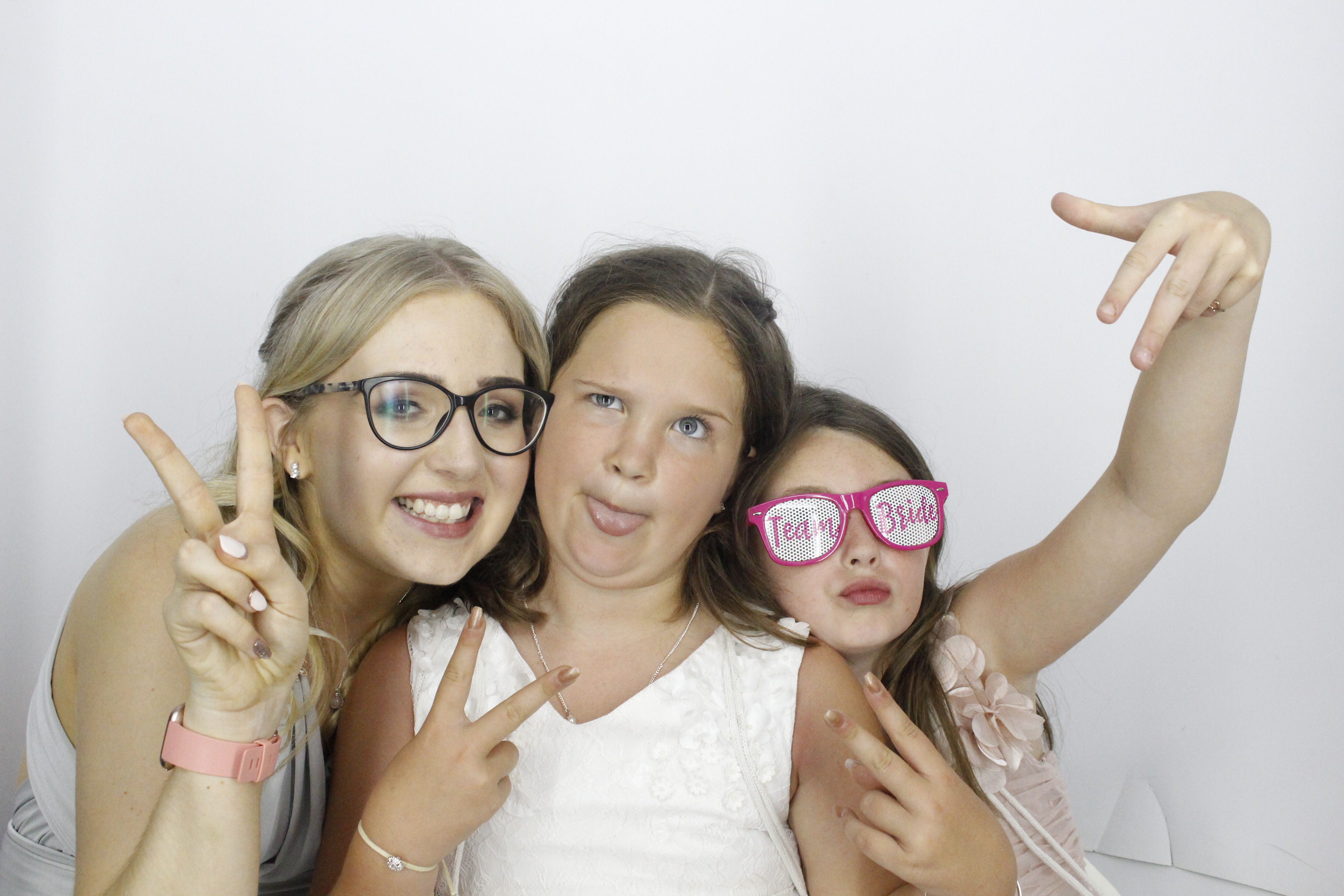 Sam & Rachel's Wedding | View more photos from the event at gallery.myphotoboothexperience.co.uk/u/MyPhotoBoothExperienceLtd/Sam-Rachels-Wedding